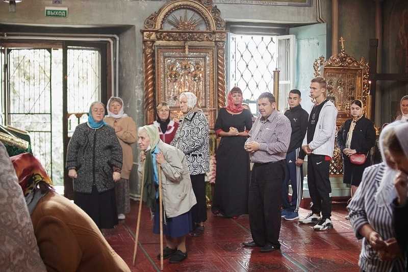 Презентация на тему презентация для развлечения по социально-коммуникативному развитию "поделись своей добротой" в средней группе.