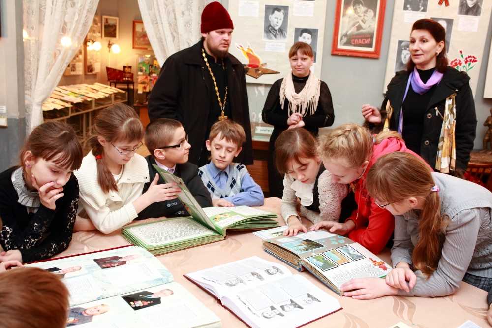 Волшебное слово и другие рассказы —  валентина александровна осеева