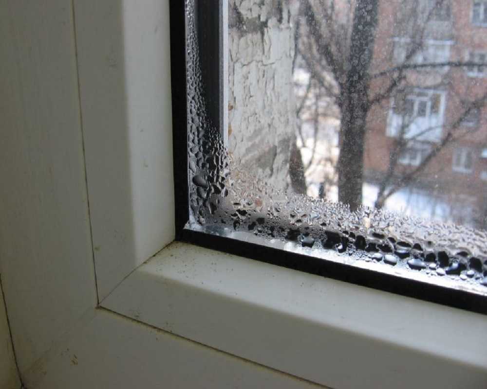 Текут пластиковые окна — что делать?